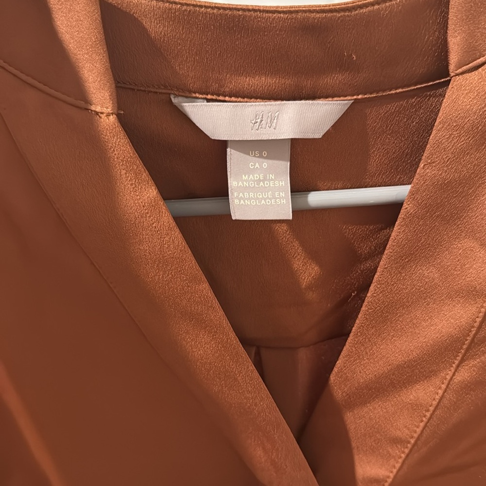 H&M blouse - Picture 2 of 2
